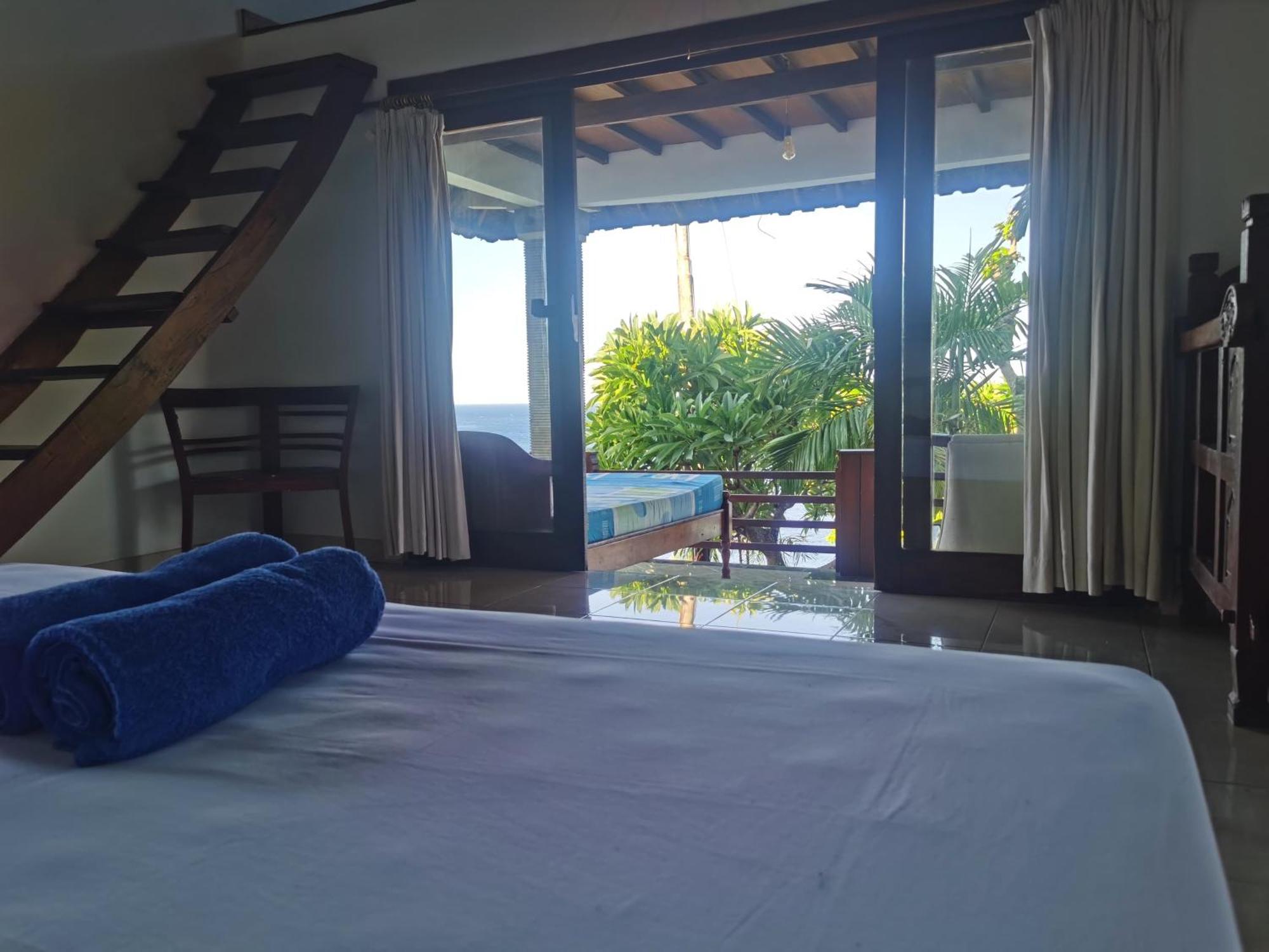 Wawa Wewe Rock Otel Amed Dış mekan fotoğraf