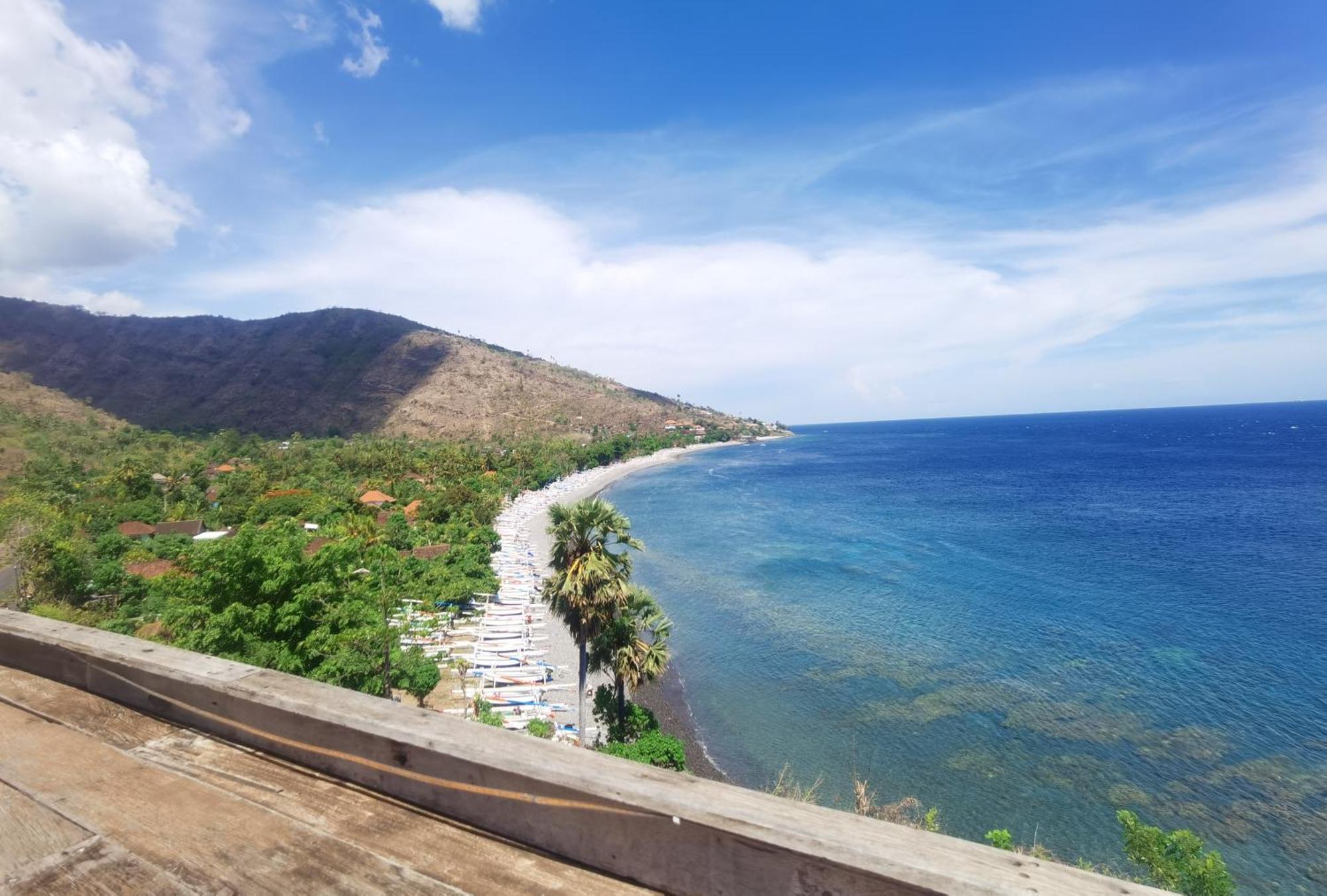 Wawa Wewe Rock Otel Amed Dış mekan fotoğraf