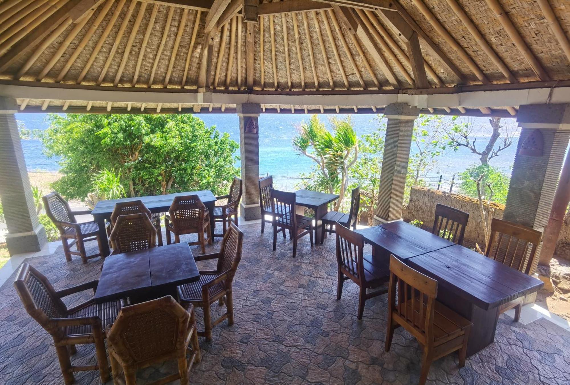 Wawa Wewe Rock Otel Amed Dış mekan fotoğraf